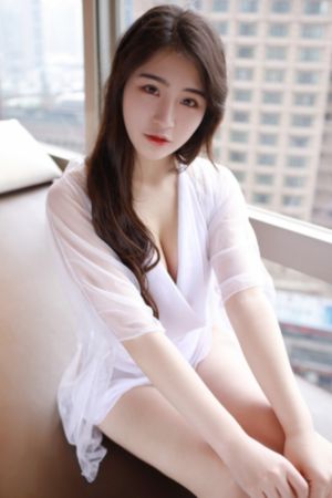 女大学沙龙_4K电影在线看